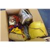 Image 3 : 2 BOXES WITH KETTLE, PANS, TOASTER, BOOTS, ETC