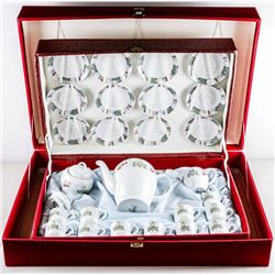 German 25pc Fine Porcelain Demi Tasse Set with Case (SXR)