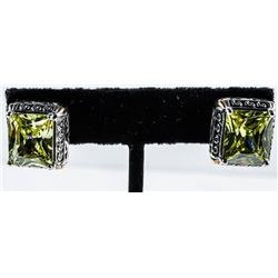 Ladies Yurman Style Swarovski Element Earrings. New.
