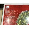 Image 2 : Home Accents Holiday 30" LED Pre-Lit Wreath Indoor/Outdoor