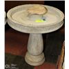 Image 1 : CONCRETE BIRDBATH 14 X 14