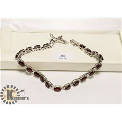 SILVER GARNET (8CT) BRACELET