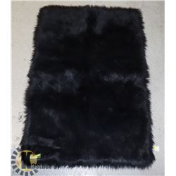 FAUX BEAR SKIN RUG/ MAT