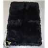 Image 1 : FAUX BEAR SKIN RUG/ MAT