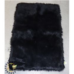FAUX BEAR SKIN RUG/ MAT