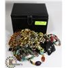 Image 1 : LOT OF ASSORTED COSTUME JEWELRY