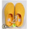 Image 1 : KIDS NATIVE SHOES SIZE C13