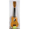 Image 1 : UKULELE