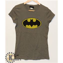 DC BATMAN WOMEN'S TSHIRT SMALL