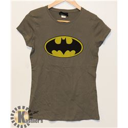 DC BATMAN WOMEN'S TSHIRT SMALL