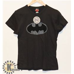 DC BATMAN WOMEN'S TSHIRT LARGE