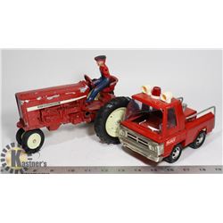 ANTIQUE DIE CAST TRACTOR & BUDDLY L TOYS