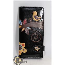 NEW SHAGWEAR WOMENS WALLET