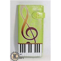 NEW SHAGWEAR WOMENS WALLET