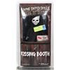 Image 1 : LIVING DEAD DOLL KISS OF DEATH KISSING BOOTH