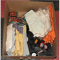 FLAT FULL OF NEW WORK GEAR INCLUDING 12 PAIRS