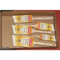 FLAT WITH COMPLETE SET OF NEW WOOSTERS