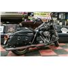 Image 4 : 2012 HARLEY-DAVIDSON FLHR ROAD KING TOURING