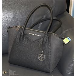 ADRIENNE VELLADINI BLACK PURSE WITH DEEP WINE