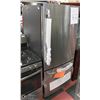 Image 1 : GE STAINLESS STEEL 20.9 CUBIC FOOT BOTTOM FREEZER