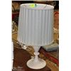 Image 1 : TABLE LAMP 23" TALL