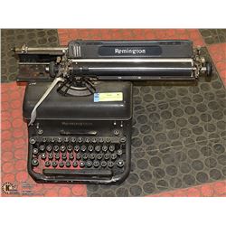 1940 - 50'S REMINGTON TYPE WRITER (MANUAL)