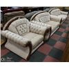 Image 1 : 3 PC LIVING ROOM SET: INCLUDES SOFA, LOVESEAT AND
