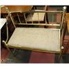 Image 1 : BRASS TONE HALL BENCH