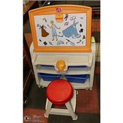 STEP TO PLAY STATION WITH STOOL