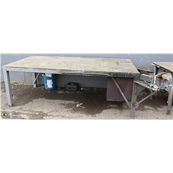 8' X 4' WORK BENCH