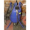 Image 1 : SAND BLASTING TANK + HOSE