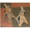 Image 1 : LOT OF 2 JACK STANDS