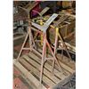 Image 1 : LOT OF 2 ASSORTED PIPE STANDS