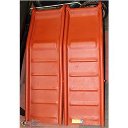 2 RED METAL VEHICLE RAMPS