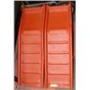 Image 1 : 2 RED METAL VEHICLE RAMPS