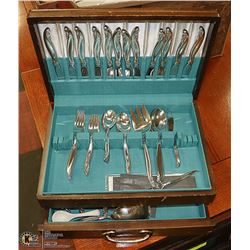 ROGERS BROS "LEILLANI" FLATWARE- 43 PIECES
