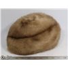 Image 1 : VINTAGE GENUINE FUR HAT. MAURICE CHAPEAU EXCLUSIVE