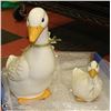 Image 1 : MOTHER DUCK AND BABY PORCELAINE