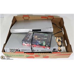 FLAT OF DVD PLAYERS + 3 MOVIES