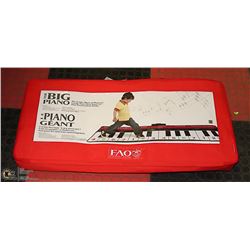FAO SCHWARZ BIG PIANO DANCE MAT