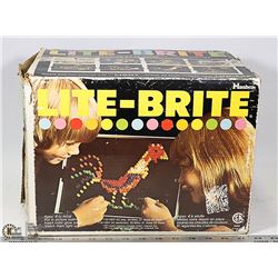 1970’S LITE-BRITE W/100’S OF PEGS