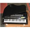 Image 1 : BABY GRAND PIANO FULLY PLAYABLE