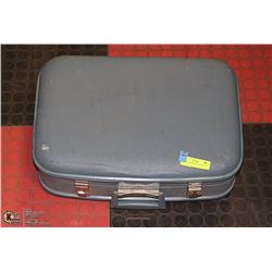 VINTAGE 1960 TRAVEL CASE BLUE