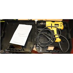 DEWALT 3/8" DRILL IN HARD CASE