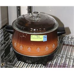WESTBEND SLOW COOKER W/ CORD