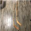 Image 1 : VANCOUVER CANUCKS TEAM SIGNED STICK LOT