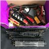 Image 1 : TOY TRAINS & TRACKS LOT