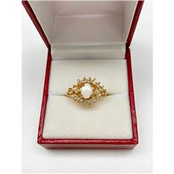 Ladies .18ct Oval Cut White Opal set in 18K Gold Plated Ring
