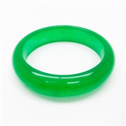 Ladies Chinese Green Jade Carved Bangle