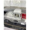 Image 2 : 1:24 Scale American Classics Chevy Stepside Still in original Box